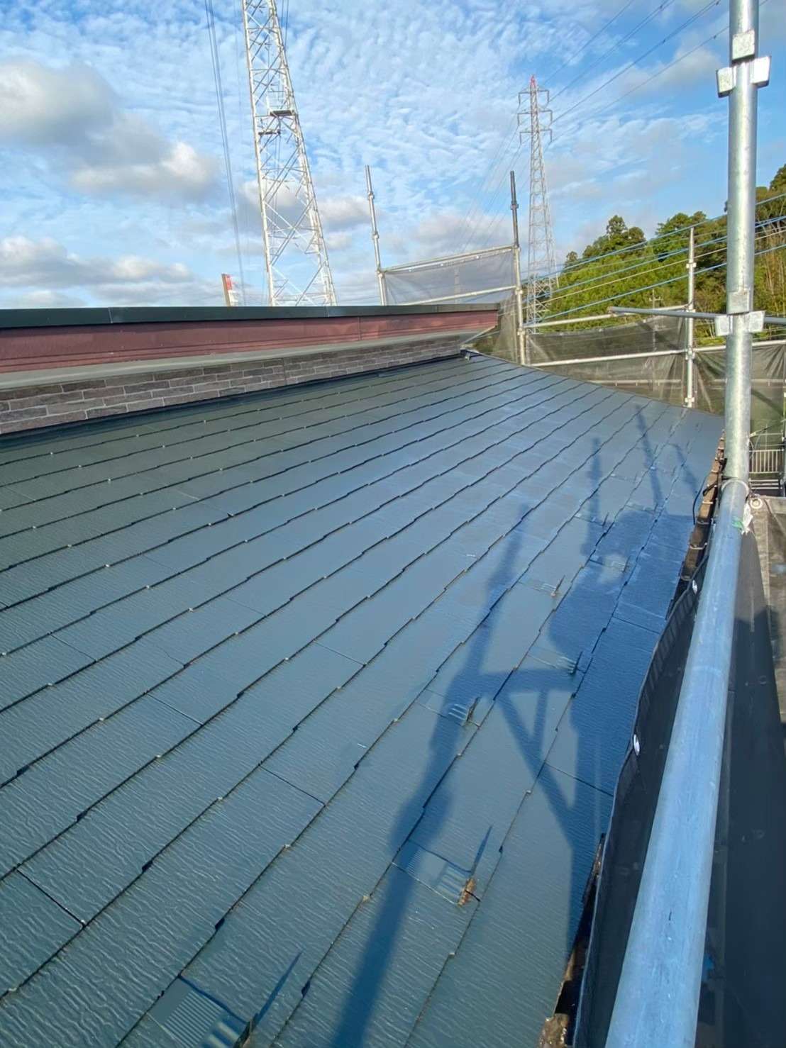 【四街道市】戸建ての屋根塗装の施工工事をご紹介します！飛翔建設株式会社
