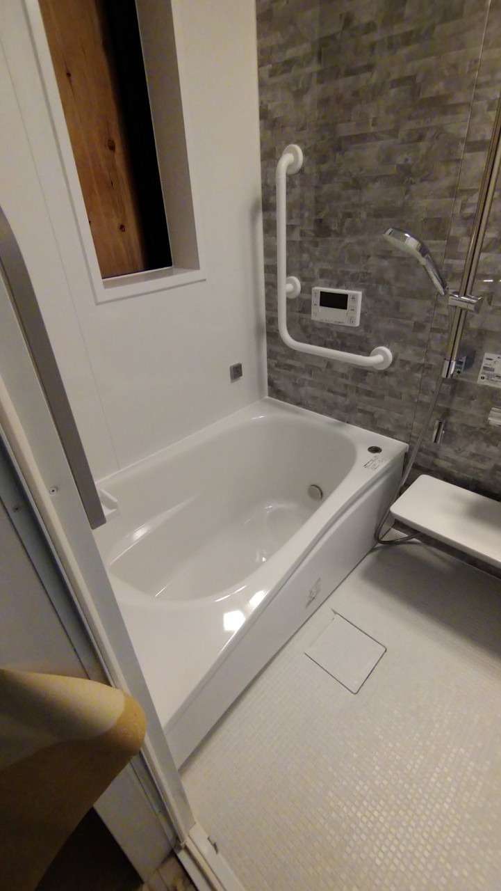 【千葉市中央区】浴室を改修しました　寒いお風呂からあったかいお風呂へ